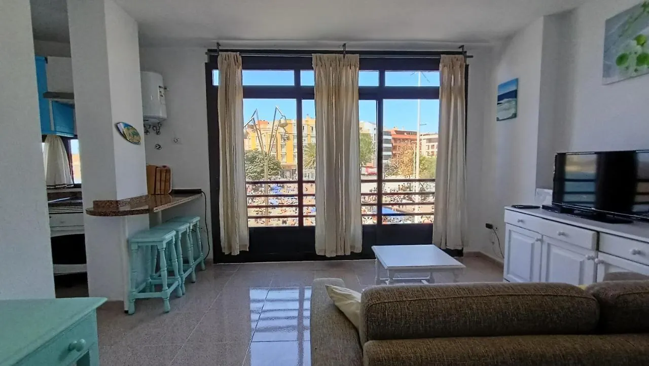Alquilaencanarias El Medano Beach 1